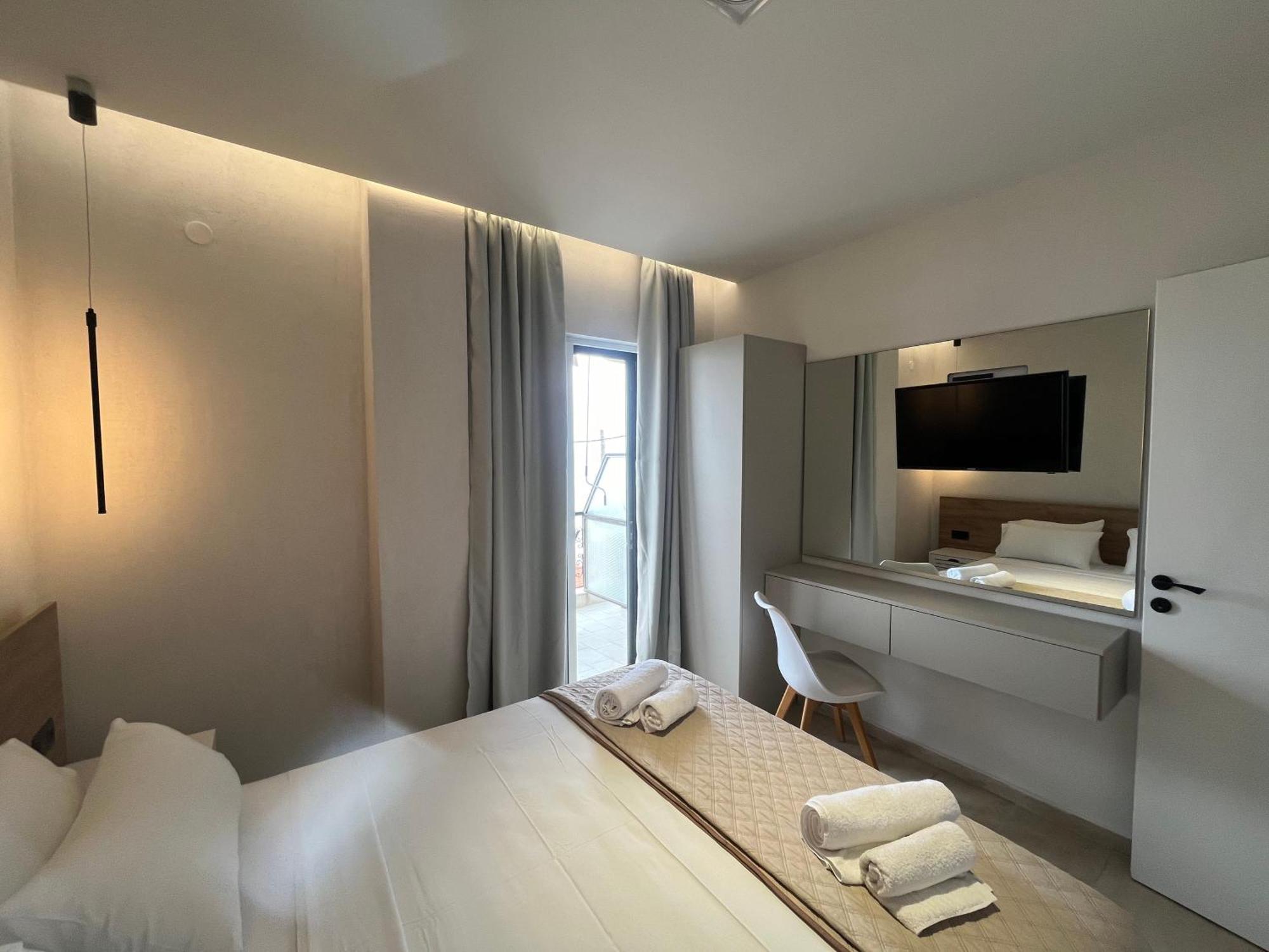 Okkio Sea View Apartment Vergia Exterior photo