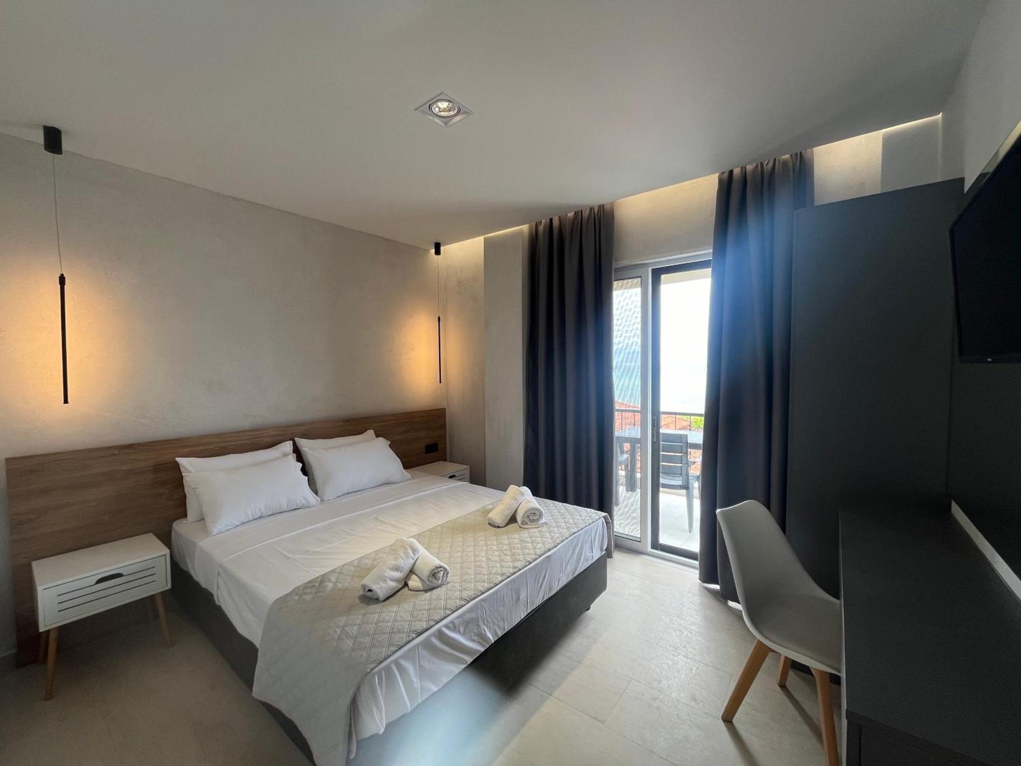 Okkio Sea View Apartment Vergia Exterior photo
